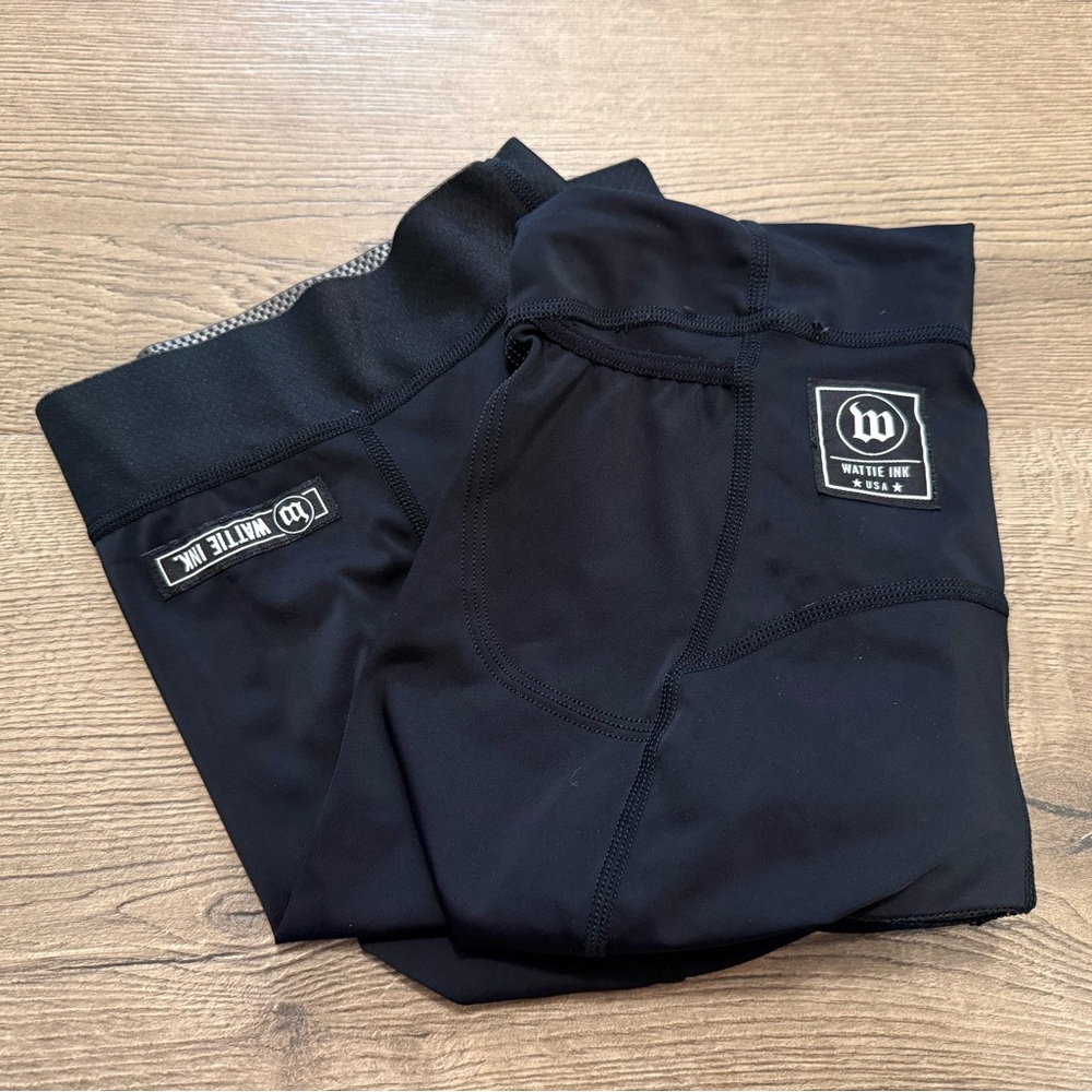 WATTIE INK Cycling Shorts